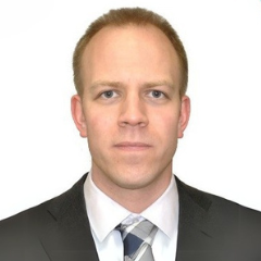 headshot for Alex Chouinard