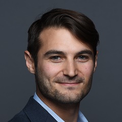 headshot for Ari Kepnes