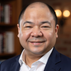 headshot for Francisco Acoba