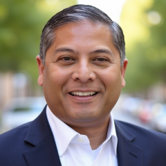 headshot for Farooz Alikhan