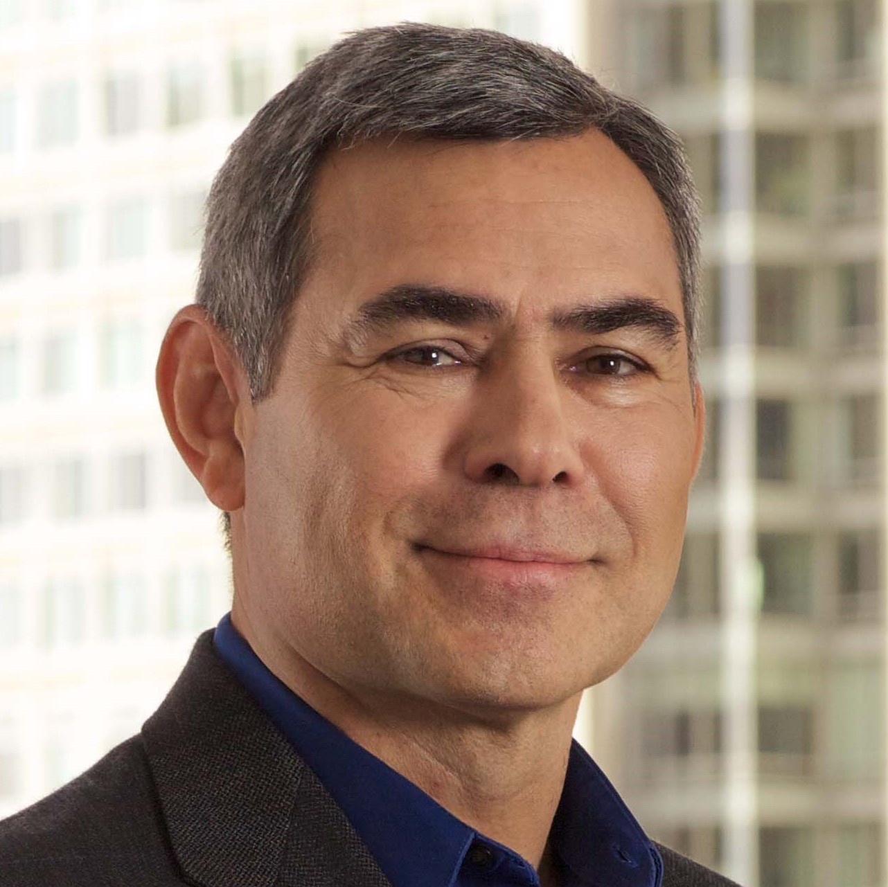 headshot for Carlos Santamaria