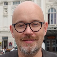 headshot for Joern Ploennigs