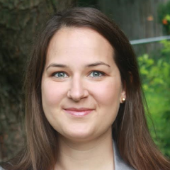 headshot for Katie Rossmann