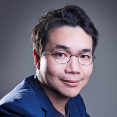 headshot for Leo Lo