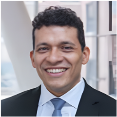 headshot for Mario Romero