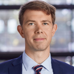 headshot for Andrew Raab