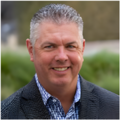 headshot for Josh Reding