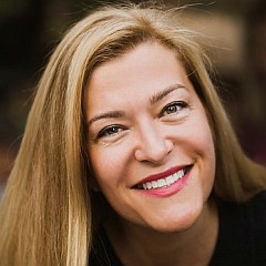 headshot for Suzanne Heidelberger