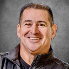 headshot for Juan Santiago