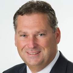 headshot for Steve Teubner