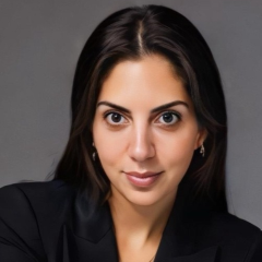 headshot for Yasmine Tamjidi
